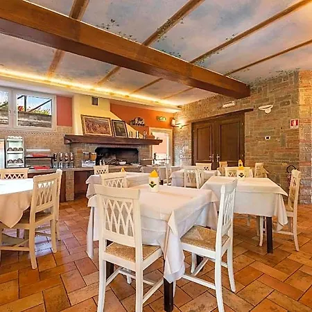 Corte Benedetto Hotel 3*